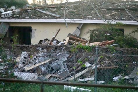 west park house explosion|West Park, Florida house explosion: 4 injured in home。